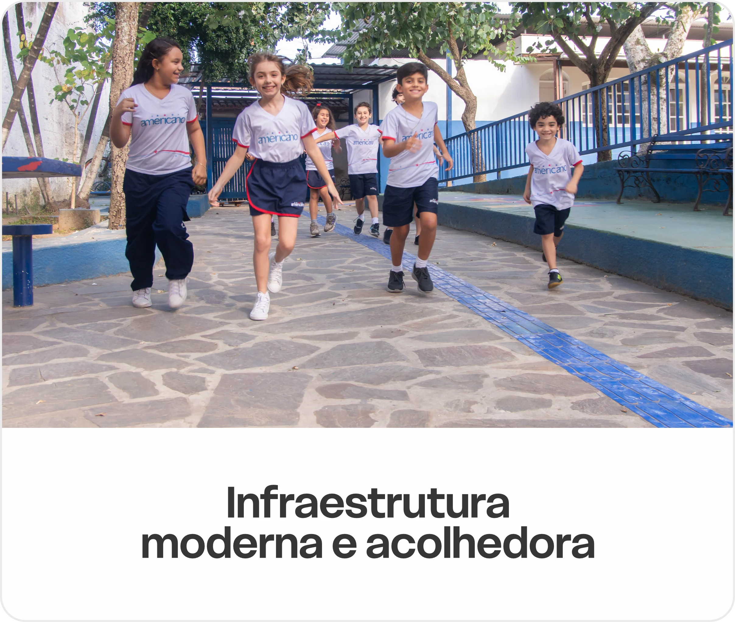 Alunos crianças brincando